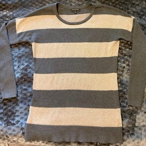 Banana Republic Sweater - EUC!